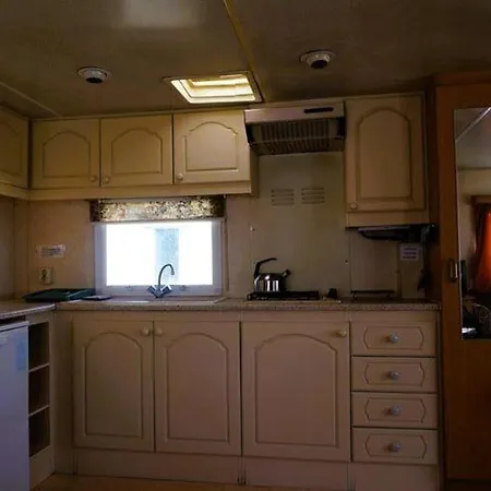 Dutch For 4 People, Close To The Sea, Azy Holiday home *